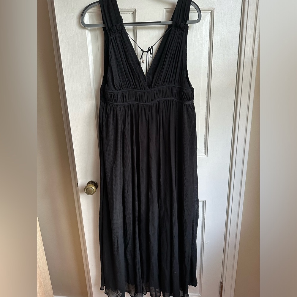 Banana Republic Black Flowy Dress